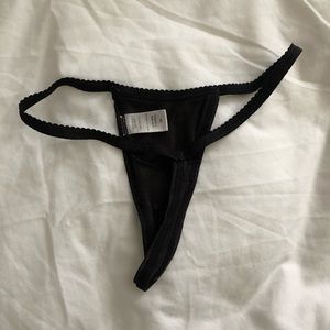 Victoria’s Secret Low Rose V string
